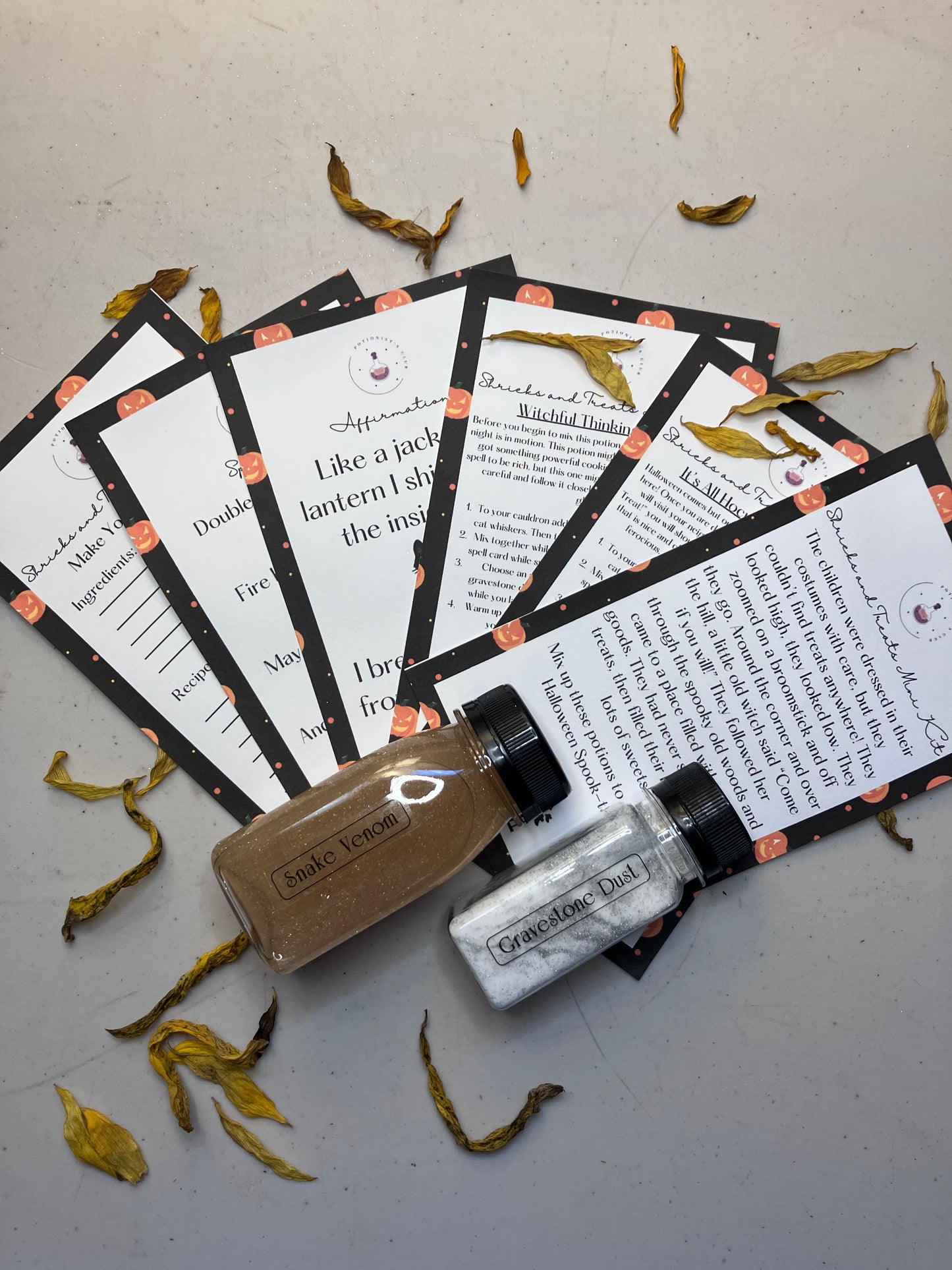 Shrieks and Treats Mini Potion Kit